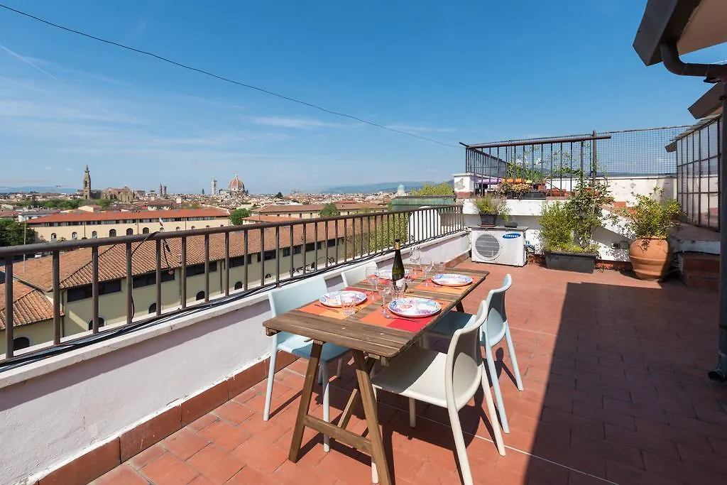 Roommo Lungarno Florenz Apartment