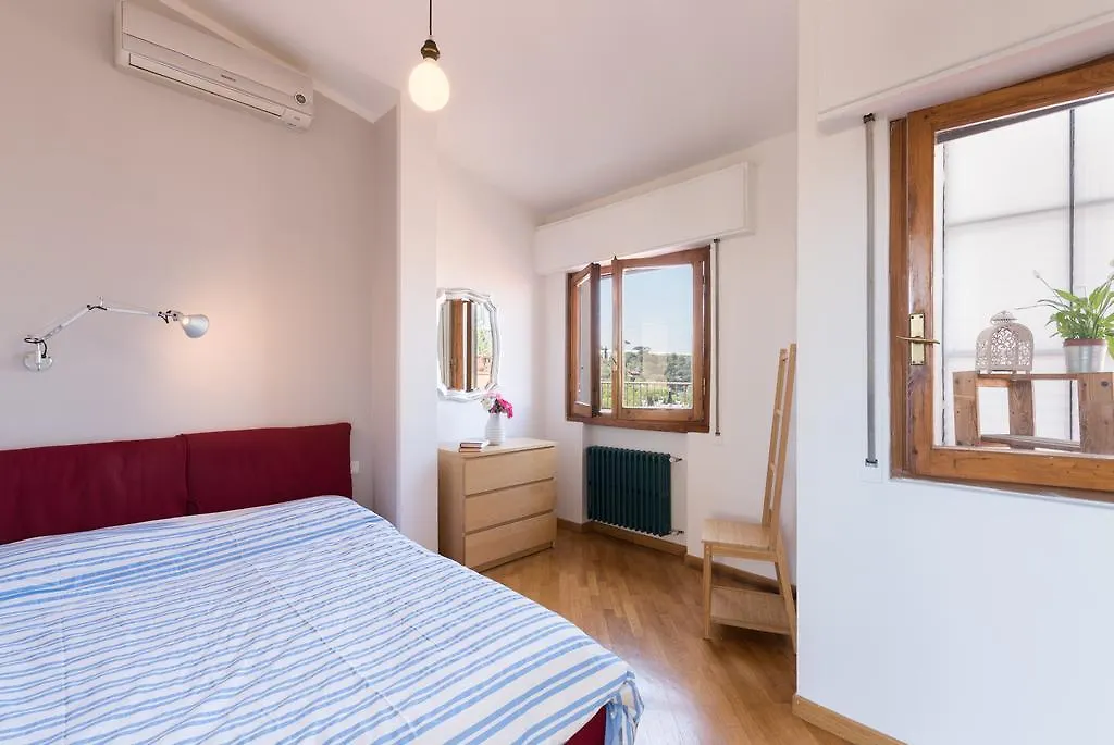 Apartment Roommo Lungarno Florenz